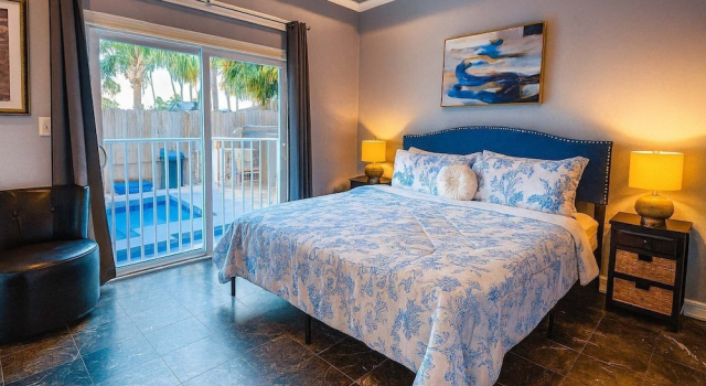Апартаменты Pool 1st Floor 75 Yards To Beach Value 2 Bedroom Apts