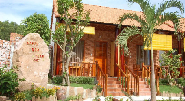 Dong Xuan Hong Hotel, Забронировать Отель Зыонгдонг Фукуок, рядом с Chez Carole Restaurant