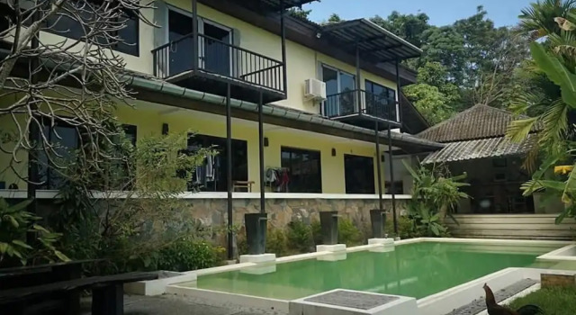 Sunrise Phuket Homestay, Забронировать Отель Пхукет Таун остров Пхукет, рядом с Храм Джуи Туи