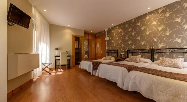 Четырёхместный номер Standard Hosteria Villa de Castro