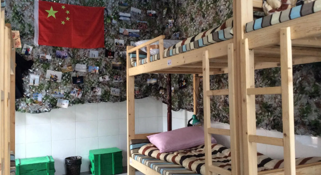 Кровать в общем номере (мужской номер) Beret B & B