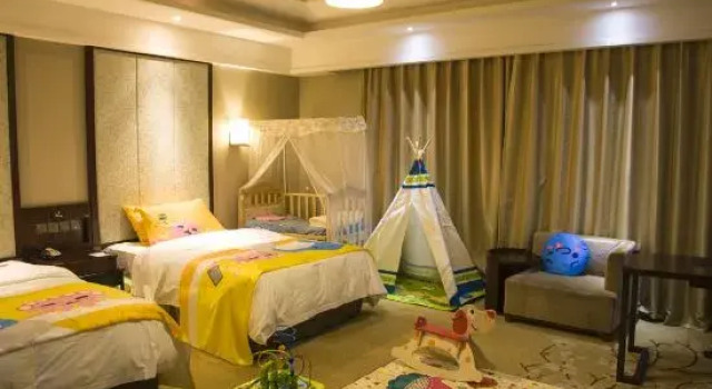 Семейный номер Standard с красивым видом из окна Oriental Spring Resort Dalian