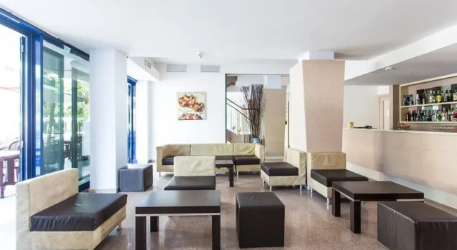 Hotel Miramare, Забронировать Отель Отели Гаттео-а-Маре с бассейном, Бассейн
