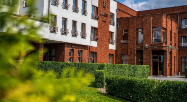 Mercure Wiazowna Brant