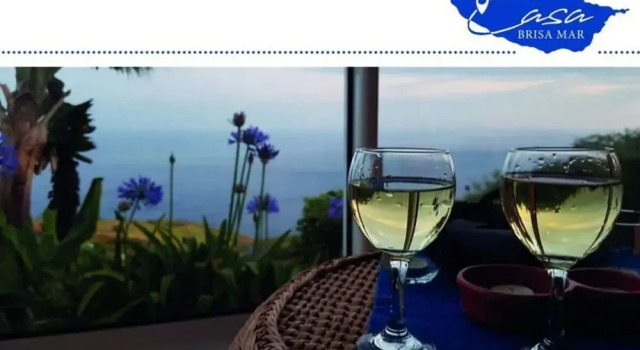 Holiday Home Casa Brisa Mar in Prazeres, Boek Appartement Prazeres Madeira