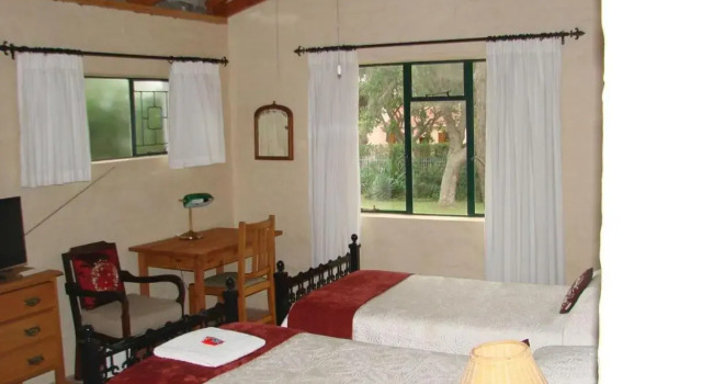 The Farmhouse B&B, Book Bed and Breakfast Billige hoteller i Port Elizabeth