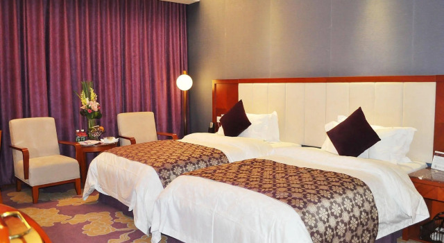Full Hotel