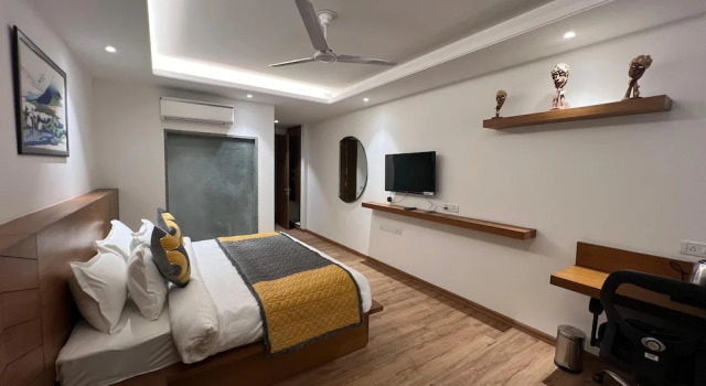 Номер Deluxe Nikko Premier - Near Medanta Hospital