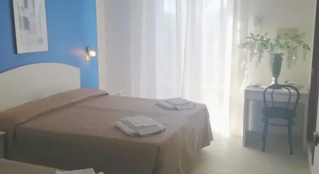 Трёхместный номер Standard Hotel Rita