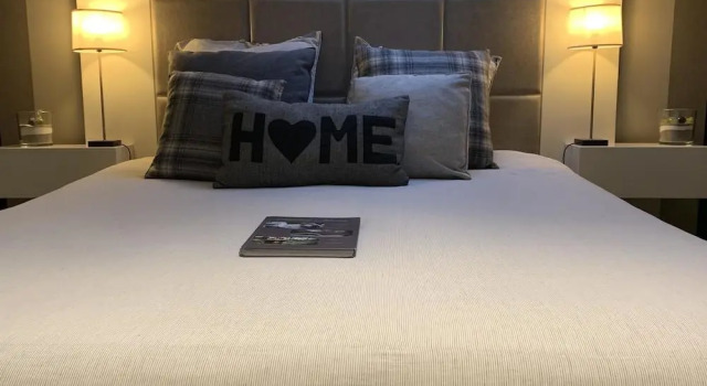 Domaine Albizia Normandie, Book Hotel Hoteller i Caumont-sur-Aure med morgenmad, Morgenmad