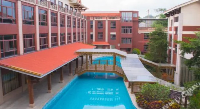Changtai Lianshi Hotel, Book Hotel Changtai Fujian