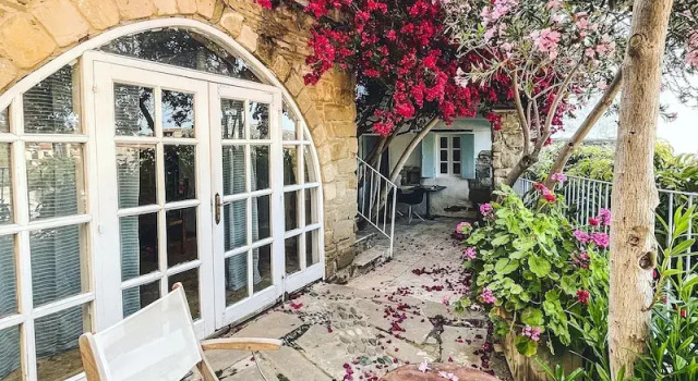 Коттедж c 1 комнатой с балконом Cyprus Villages - Hotel & Restaurant - Central Location - Bed & Breakfast With Access To Pool And Stunning Views