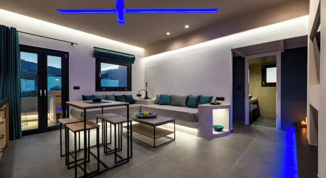 Номер Standard The Penthouse Santorini