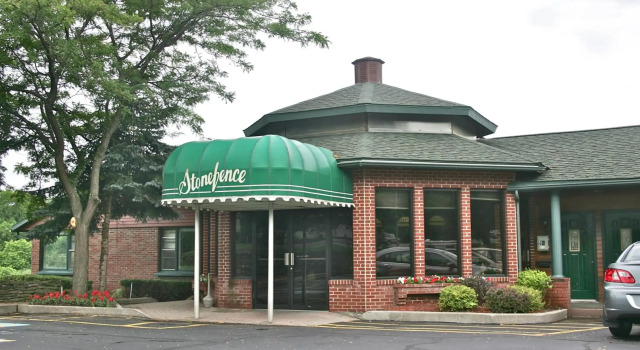 Stone Fence Resort, Buchen Sie Resort Ogdensburg New York State