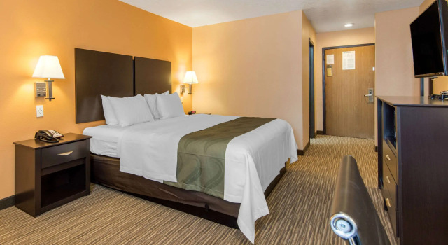 Двухместный номер Standard Quality Inn & Suites Albuquerque North near Balloon Fiesta Park