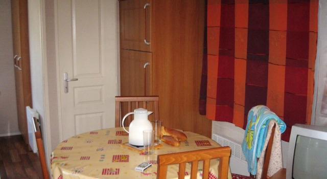 Bungalow With 2 Bedrooms in Lit-et-mixe, With Shared Pool and Furnished Terrace - 5 km From the Beach, Забронировать Отель Отели Côte landaise с бассейном, Бассейн