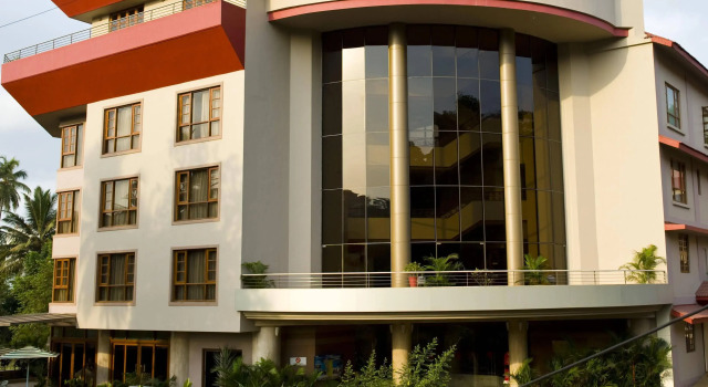 Chances Casino & Resort, Varaa Lomakeskus 4 tähden hotellit kohteessa Goa, 4*