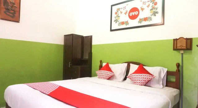 Habitación doble De lujo con balcón Super OYO 942 Srikandi Hotel