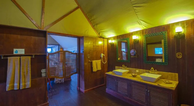 Номер Deluxe Lake Ndutu Luxury Tented Lodge