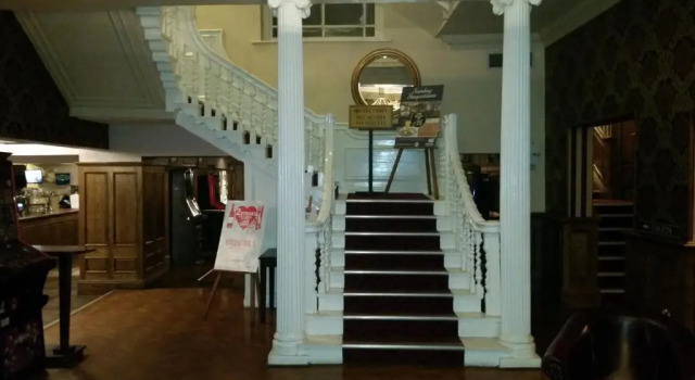 The Three Tuns Hotel Wetherspoon