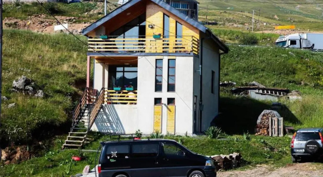 Коттедж с 2 комнатами Cottage in Gudauri