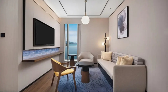 Двухместный люкс Deluxe Hilton Garden Inn Shanwei Haibin Boulevard