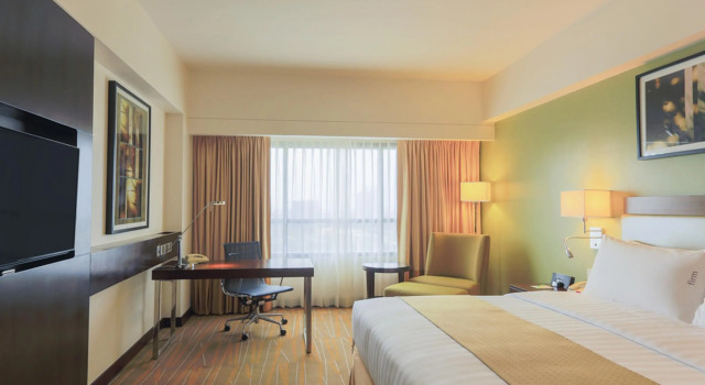 Номер Standard Bright Makati Glass View By GreenBelt