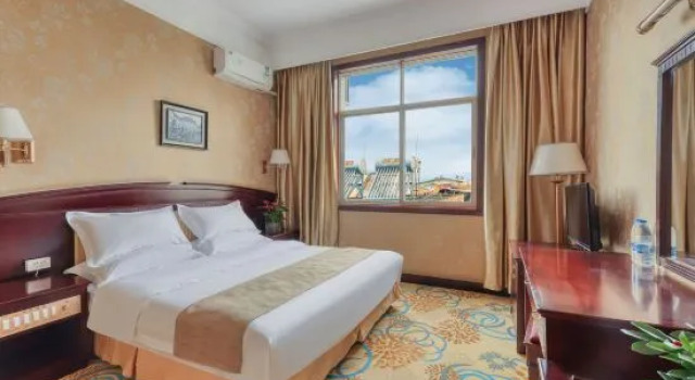 Семейный люкс Yuxi Hui Jing Hotel