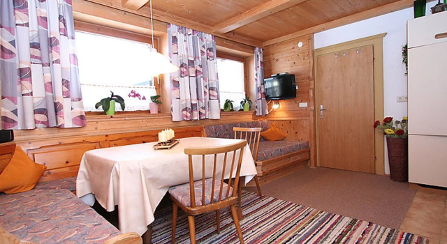 House Annelies Aschau im Zillertal 31246, Prenota Hotel Hotel a Tirolo con parcheggio, Parcheggio