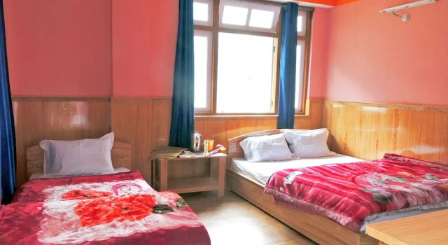 Hotel Snow Retreat, Rezerwuj Hotel Hotele w Lachen z parkingiem, Parking