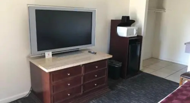 Diamond Inn, Prenota Hotel Hemet California