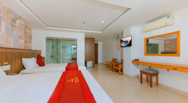 Семейный номер Standard с балконом Dubai Nha Trang Hotel managed by HT