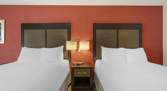 Четырёхместный номер Standard Best Western Plus Merritt Hotel