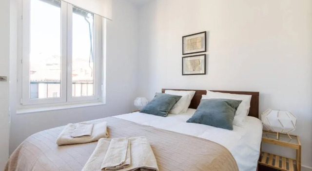 Tu hogar en La Latina en Calle Tabernillas by Batuecas, Забронировать Отель Латина Мадрид, рядом с Los Caños del Peral