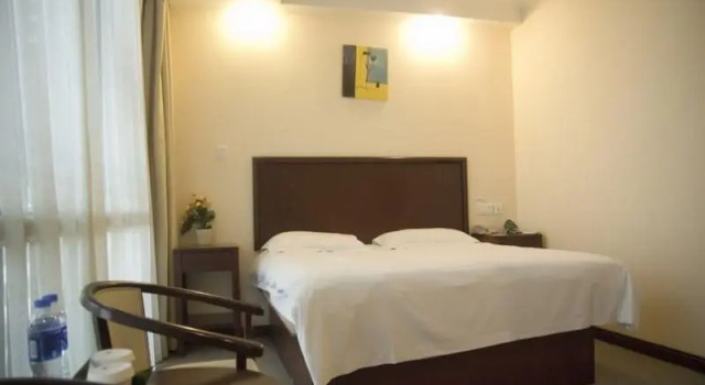 Номер Standard GreenTree Inn Suzhou Guanqian Yangyuxiang Metro Station Business Hotel