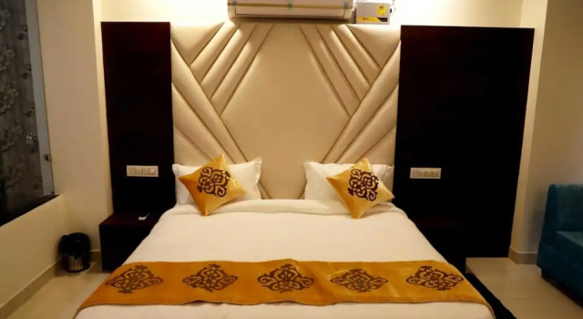 Vibhav Grand, Prenota Hotel Jwalapur Uttarakhand