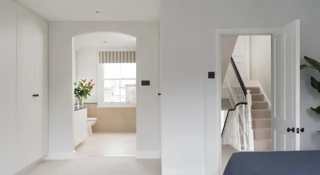 Luxury 5-bedroom Town House in Brook Green Central London