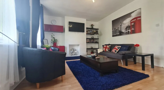 Lovely Large London Apartment, Near Stratford, Varaa Huoneisto Asunnot kohteessa Merseyside, Huoneisto