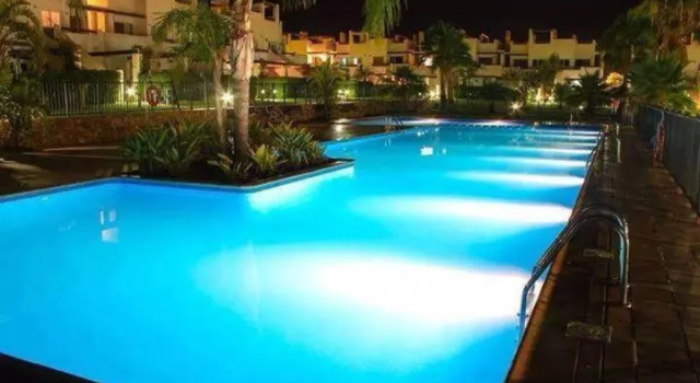 Condado Apartment N5 with private roof terrace, Prenota Appartamento Hotel a Murcia con piscina, Piscina