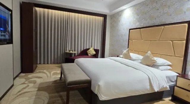 Superior Suite Linyi Hotel (Development Zone)