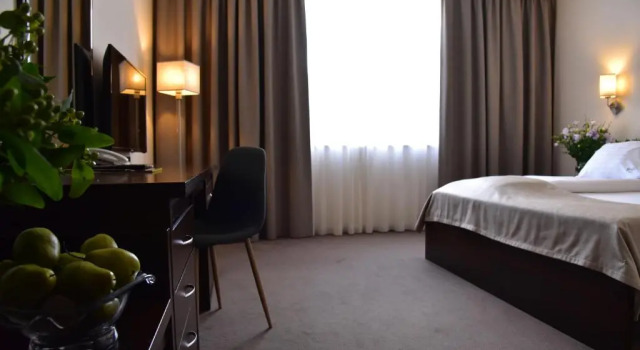 Hotel Hi-Fi Spa, Varaa Lomakeskus SPA-hotellit kohteessa Suur-Puola, SPA