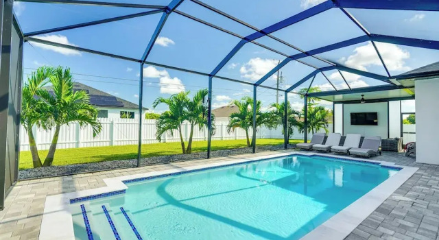 Коттедж Furnished Lanai & Private Pool: Cape Coral Home