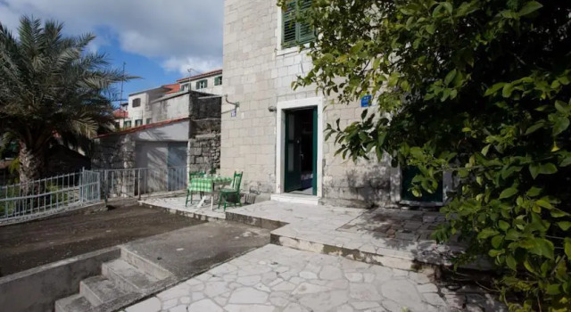 Apartments Adela, Prenota Appartamento Splitska 
