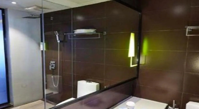 7 Days Inn Yueyang Pingjiang Tianyue Road Walk Street Branch, Book Hotel Hoteller og overnatningssteder i Pingjiang, Hotel
