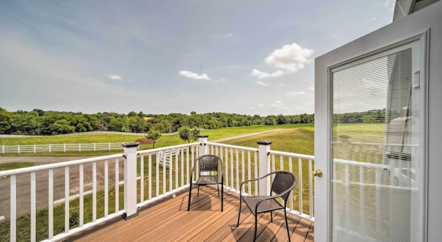 Updated Berger Cottage w/ Pool, on a Private Farm!, Prenota Casa vacanze Berger Stati Uniti