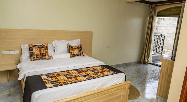 Triple Tee Gardens & Accomodation, Buchen Sie Hotel Wakiso Busiiro