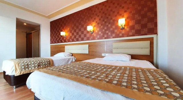 Afytos Ã–Ren Beach Prestä°J, Book Hotel Hoteller i Burhaniye med pool, Swimmingpool