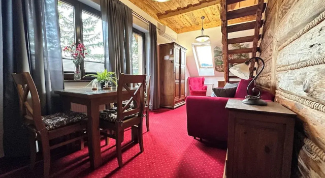 Апартаменты с балконом и с видом на горы Apartamenty z widokiem na Tatry Cztery Pory Roku