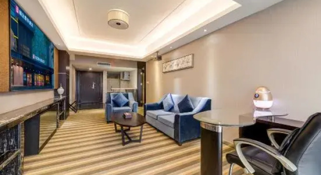 Люкс Executive Rezen Select Hotel Xi'an West Gate Bell Tower