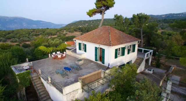 Коттедж Villa eleni
